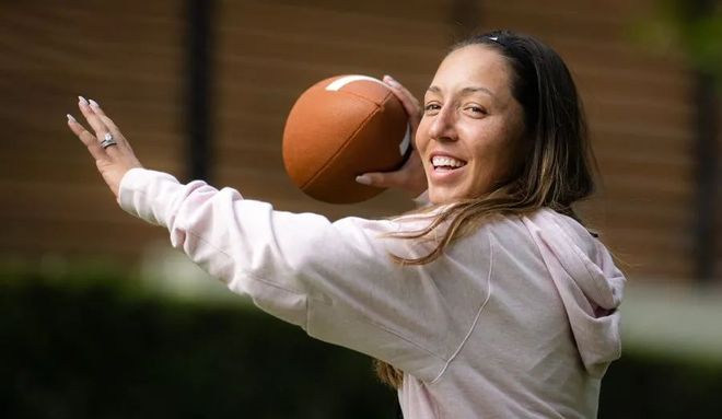 不仅展现了 不仅展现了